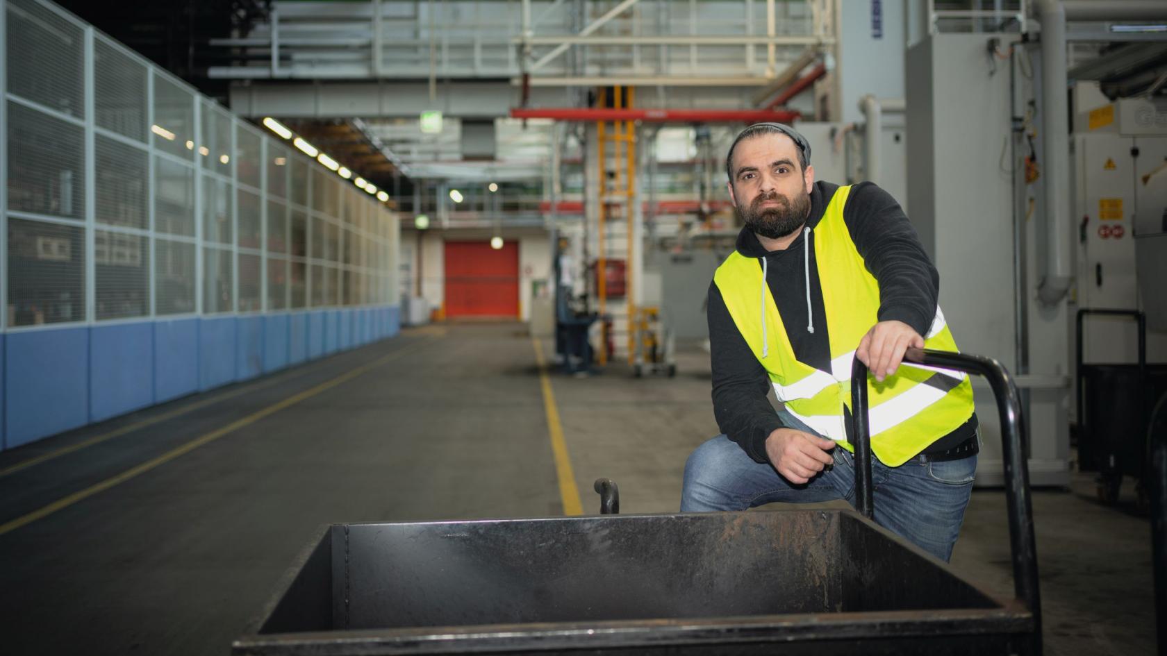 Metin Yildiz im Motorenwerk von Ford in Köln